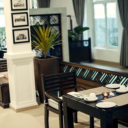 Frangipani Boutique Hotel Da Nang Exterior photo