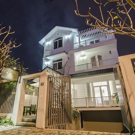 Frangipani Boutique Hotel Da Nang Exterior photo