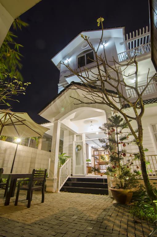Frangipani Boutique Hotel Da Nang Exterior photo