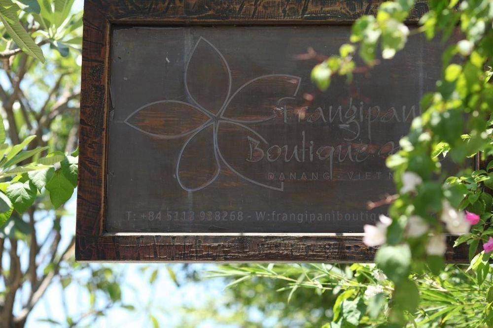 Frangipani Boutique Hotel Da Nang Exterior photo