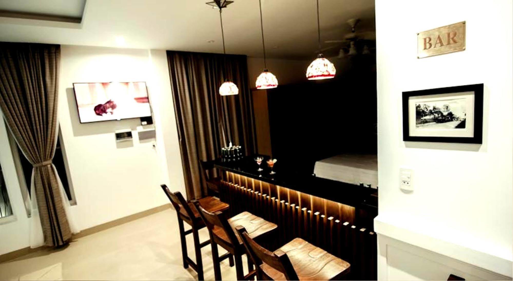 Frangipani Boutique Hotel Da Nang Exterior photo